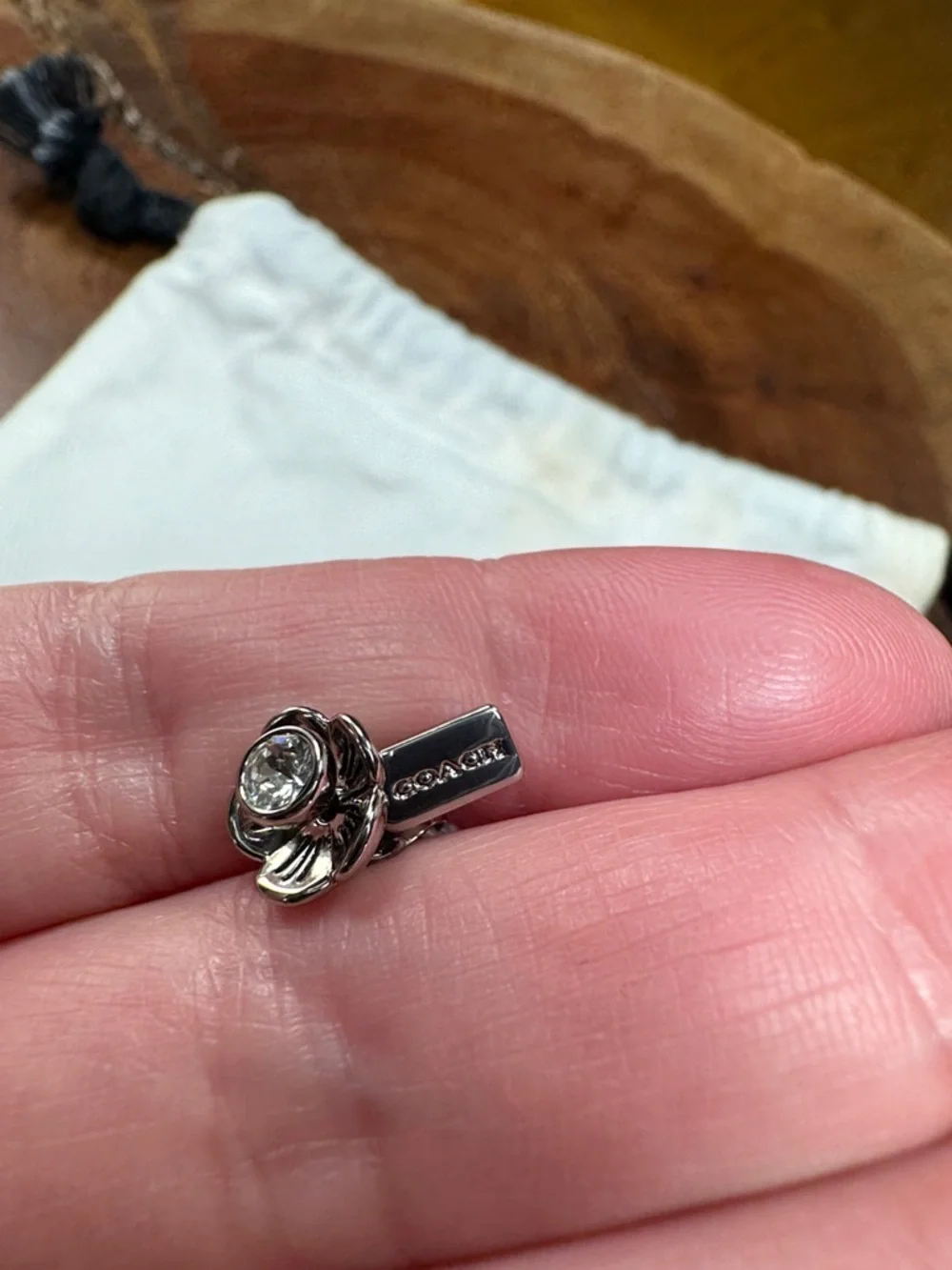 NEW COACH TEA ROSE EARRINGS - Picture 3 of 8
